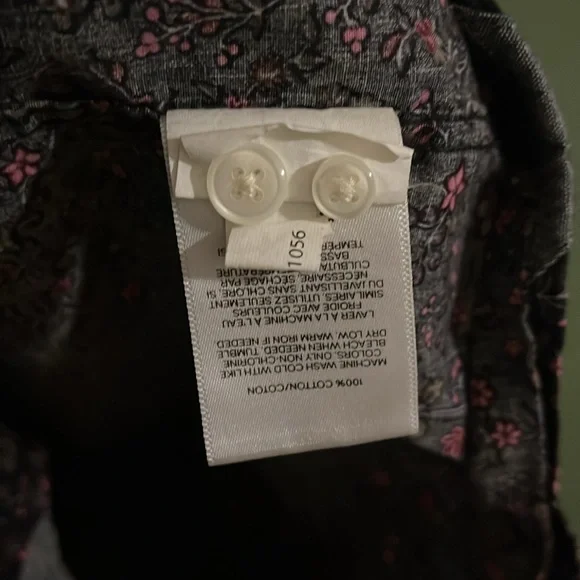 Express - M - Slim Soft Wash Floral Long Sleeve Button Down - Picture 6 of 9